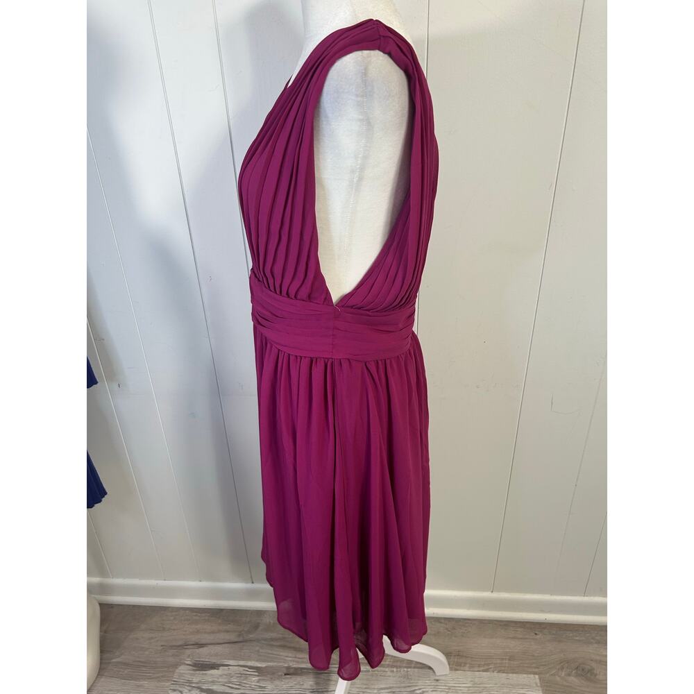 Love by Design Melissa Plunge Neck Chiffon Fit & Flare Dress. Berry Size L NWOT - Picture 7 of 7